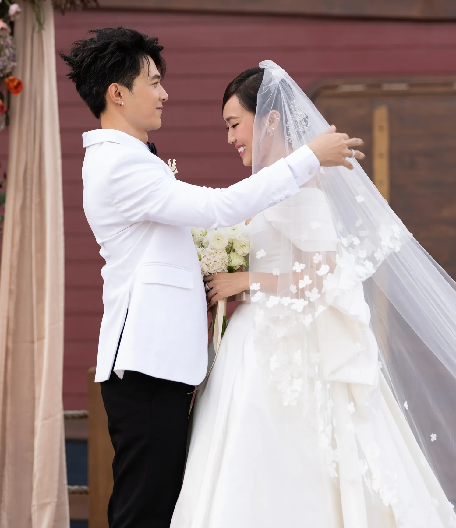 dieu-nhi-quyet-tam-lam-ca-si-sau-nghi-van-luc-duc-anh-tu-1