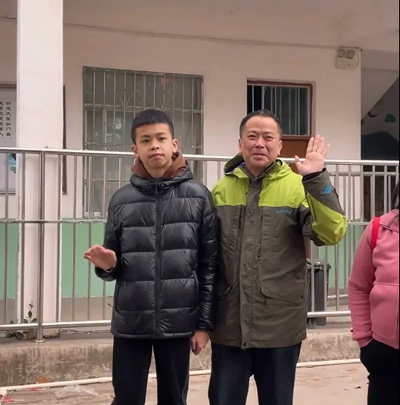 lo-dien-cau-be-hoc-lop-9-da-duoc-tuyen-thang-vao-he-thac-si