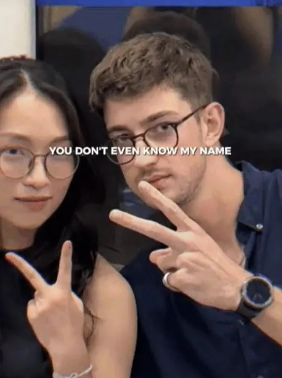 nghi-van-lo-dien-ban-trai-tay-khanh-vy-3