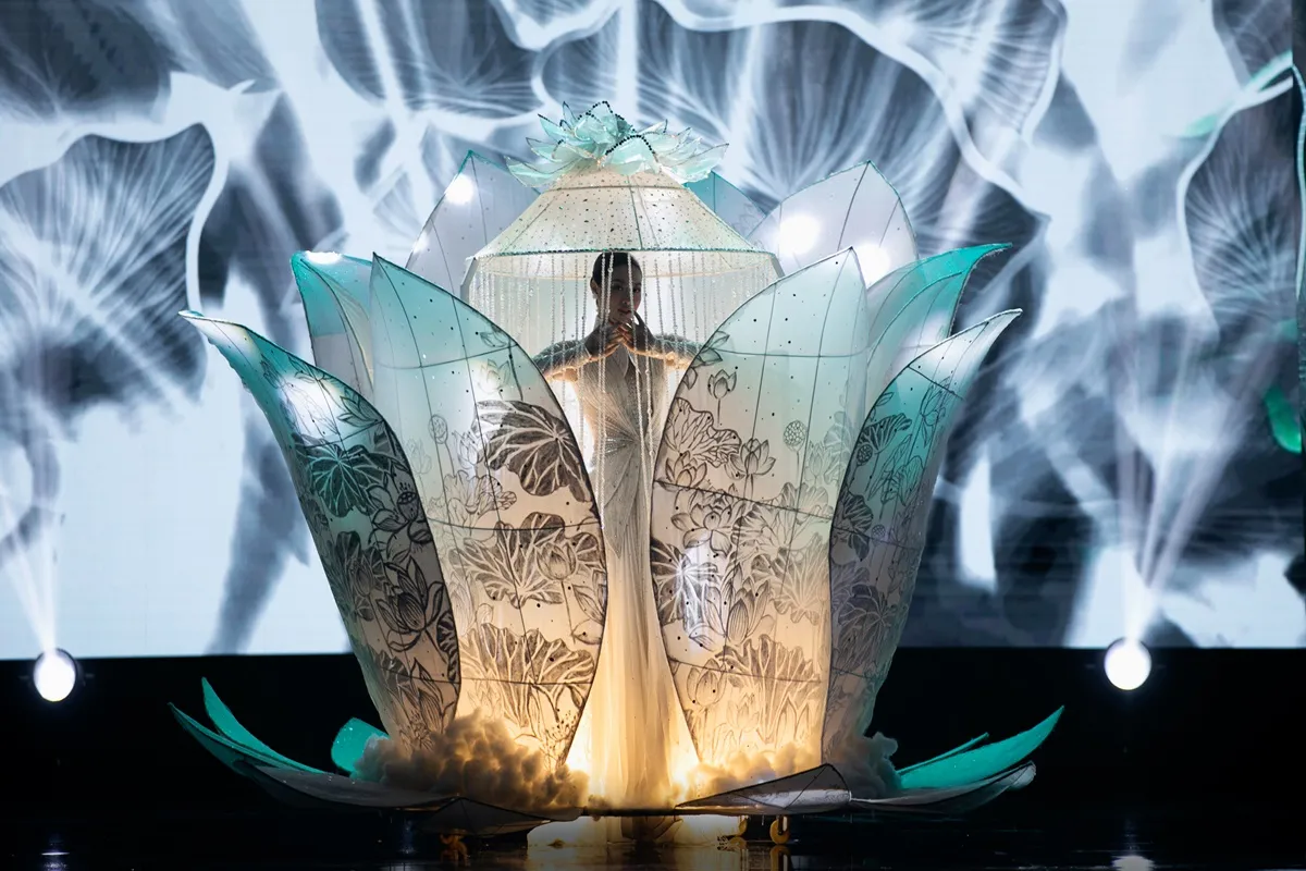 phia-sau-nhung-bo-trang-phuc-cua-miss-grand-vietnam (2)