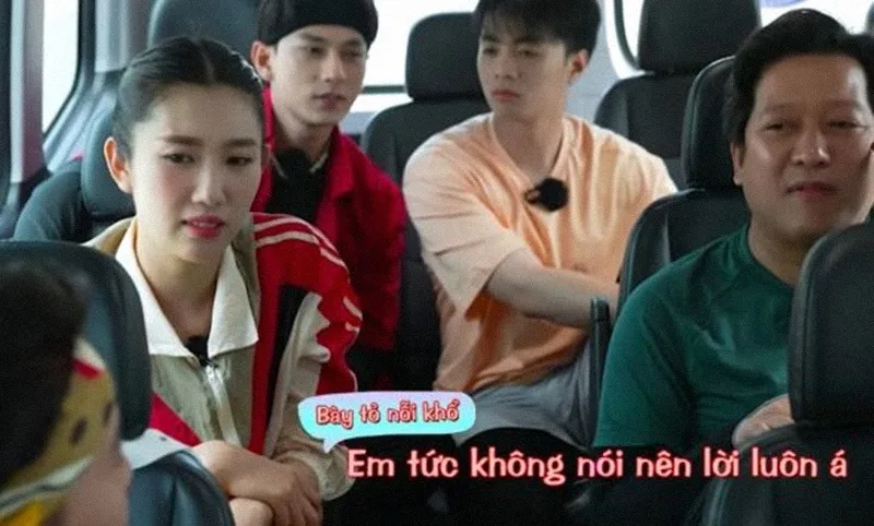 son-thach-dap-tra-khi-bi-noi-mang-thuy-ngan-tren-truyen-hinh-1