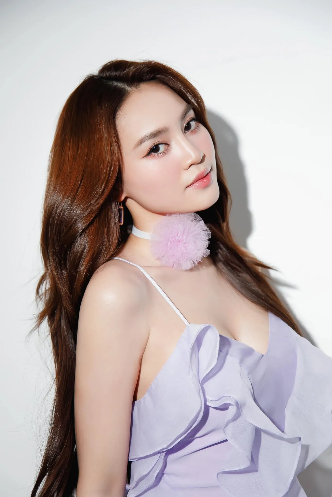 ninh-duong-lan-ngoc-chi-dep-dap-gio-re-song-3