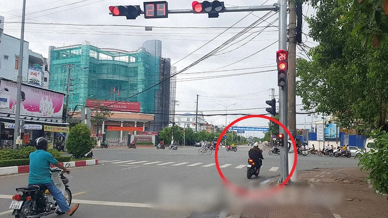 re-phai-den-do-bi-phat-hang-trieu-dong