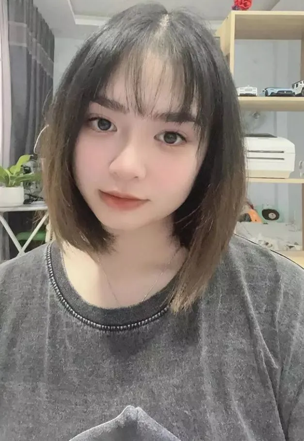 sao-nu-nhi-bo-nha-di-nay-lo-dien-khac-la