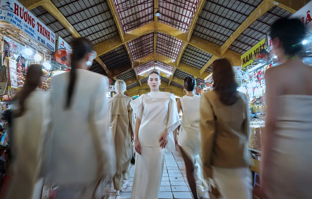 ho-ngoc-ha-the-new-mentor-bo-anh-sai-gon (2)