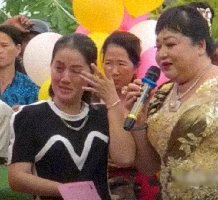 hong-loan-nhan-me-nuoi-1