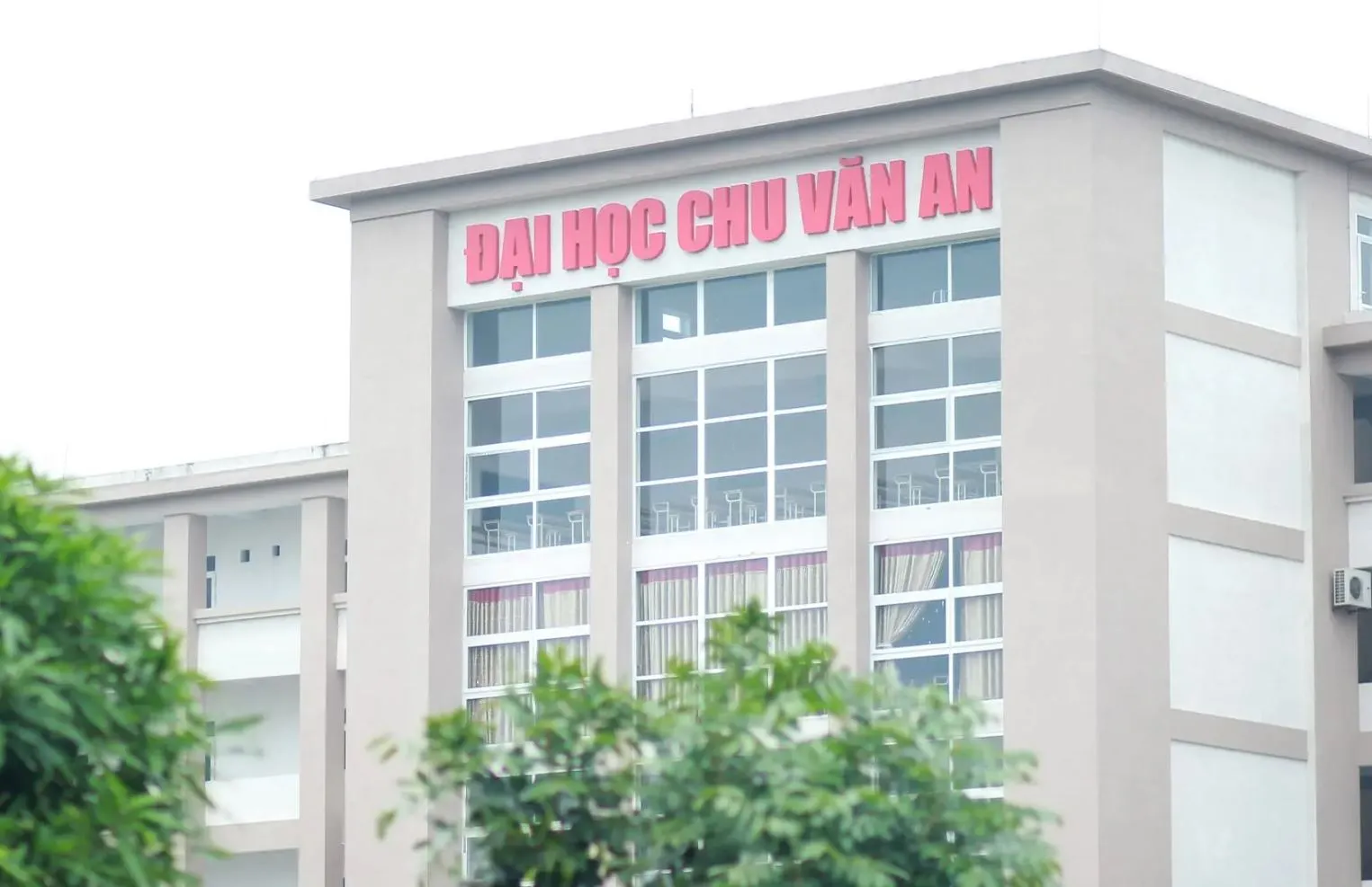 nhung-truong-dai-hoc-xet-tuyen-bo-sung-2