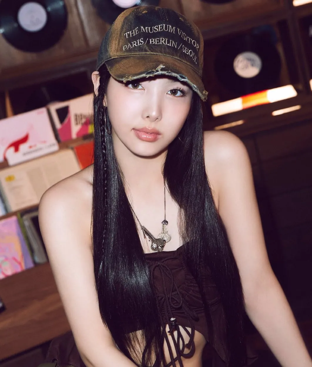 nu-ca-si-bi-nguoi-yeu-cu-cua-me-to-quyt-no-3