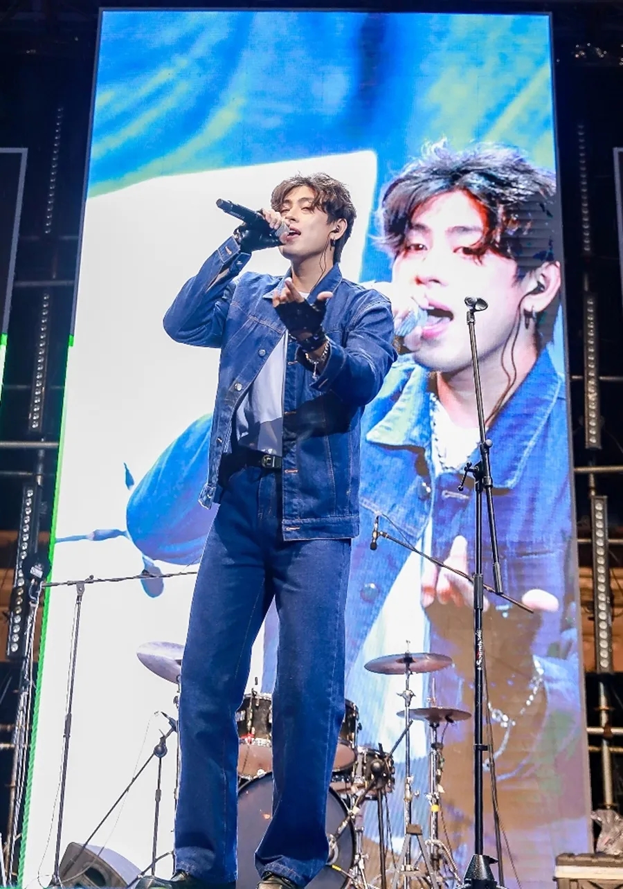 khan-gia-doi-mua-xem-grey-d-dien (2)