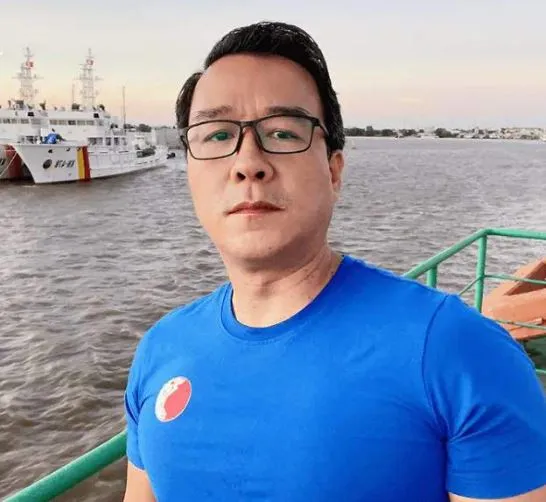 vua-ca-koi-nhac-chuyen-quay-lai-voi-vo-cu-3