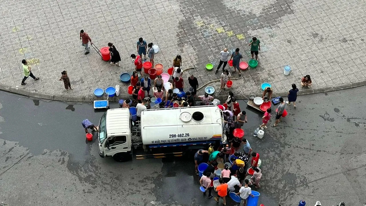 chung-cu-ha-noi-bi-cat-nuoc-1