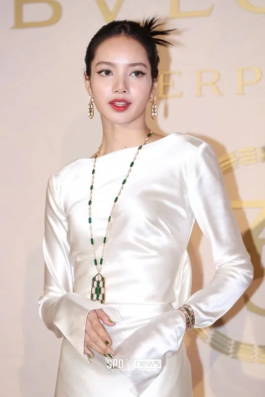 lisa-du-lich-tai-tphcm-2