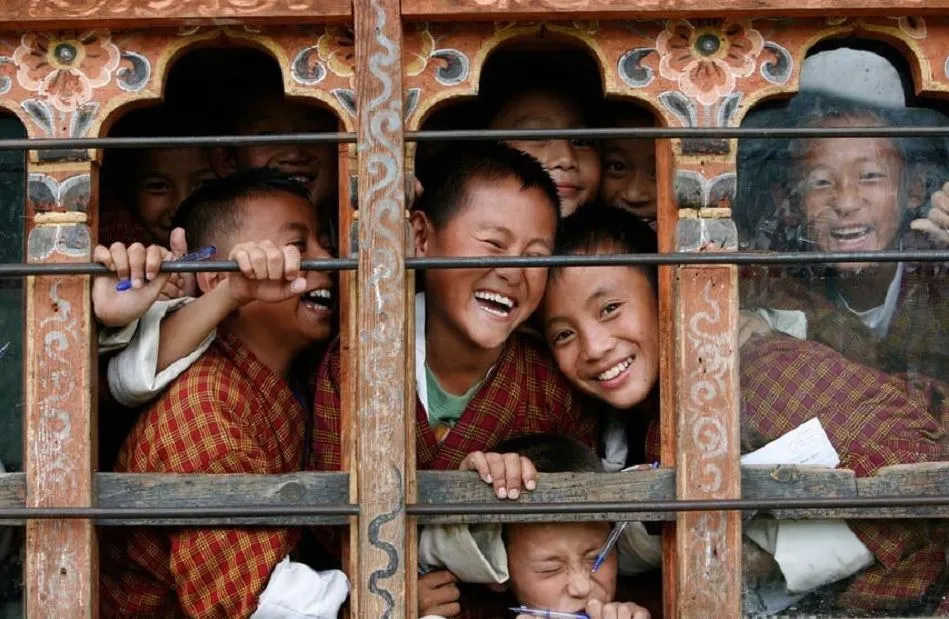 quoc-gia-duy-nhat-khong-co-den-giao-thong-02