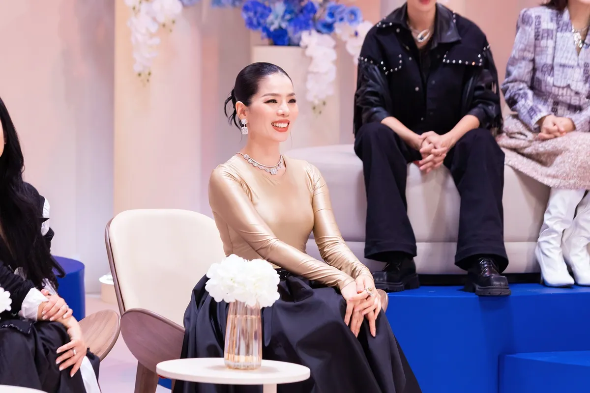 chi-dep-dap-gio-re-song-le-quyen-lam-bao-chau (1)