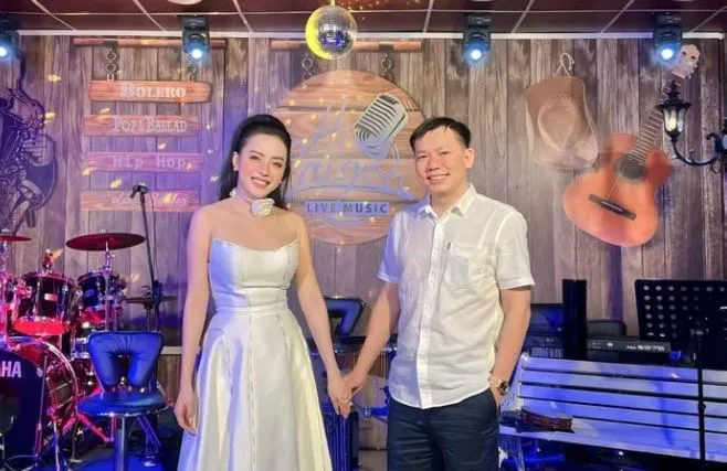 bac-si-cao-huu-thinh-nam-tay-gai-xinh