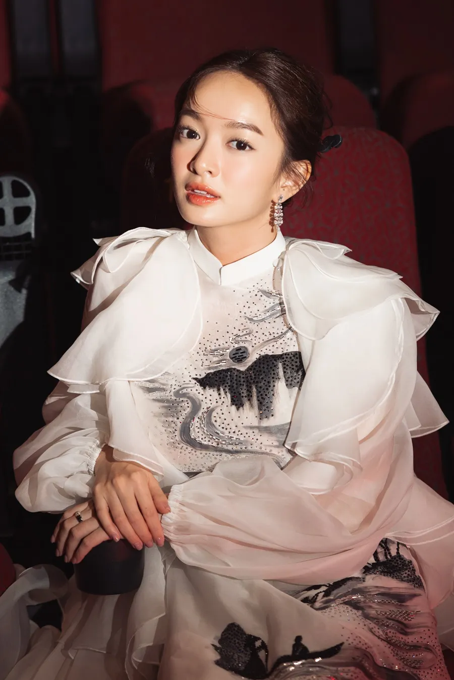 kaity-nguyen-che-mat-khi-xem-canh-nong-cua-minh (2)