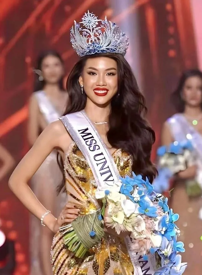 vi-sao-bui-quynh-hoa-hut-bong-cuoi-khong-bi-tuoc-vuong-mien-1