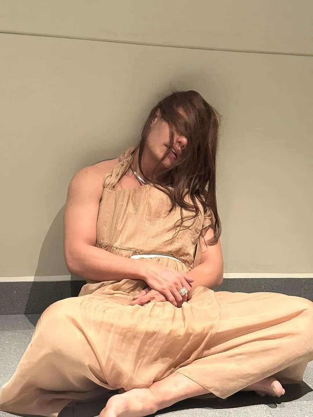 man-bien-hinh-chan-dong-cua-hoa-minzy-1