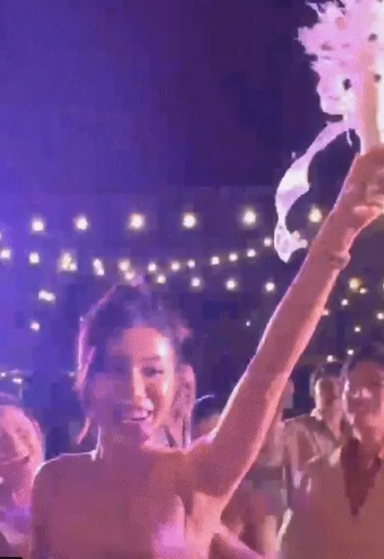 sao-nu-bat-hoa-cuoi-puka-1