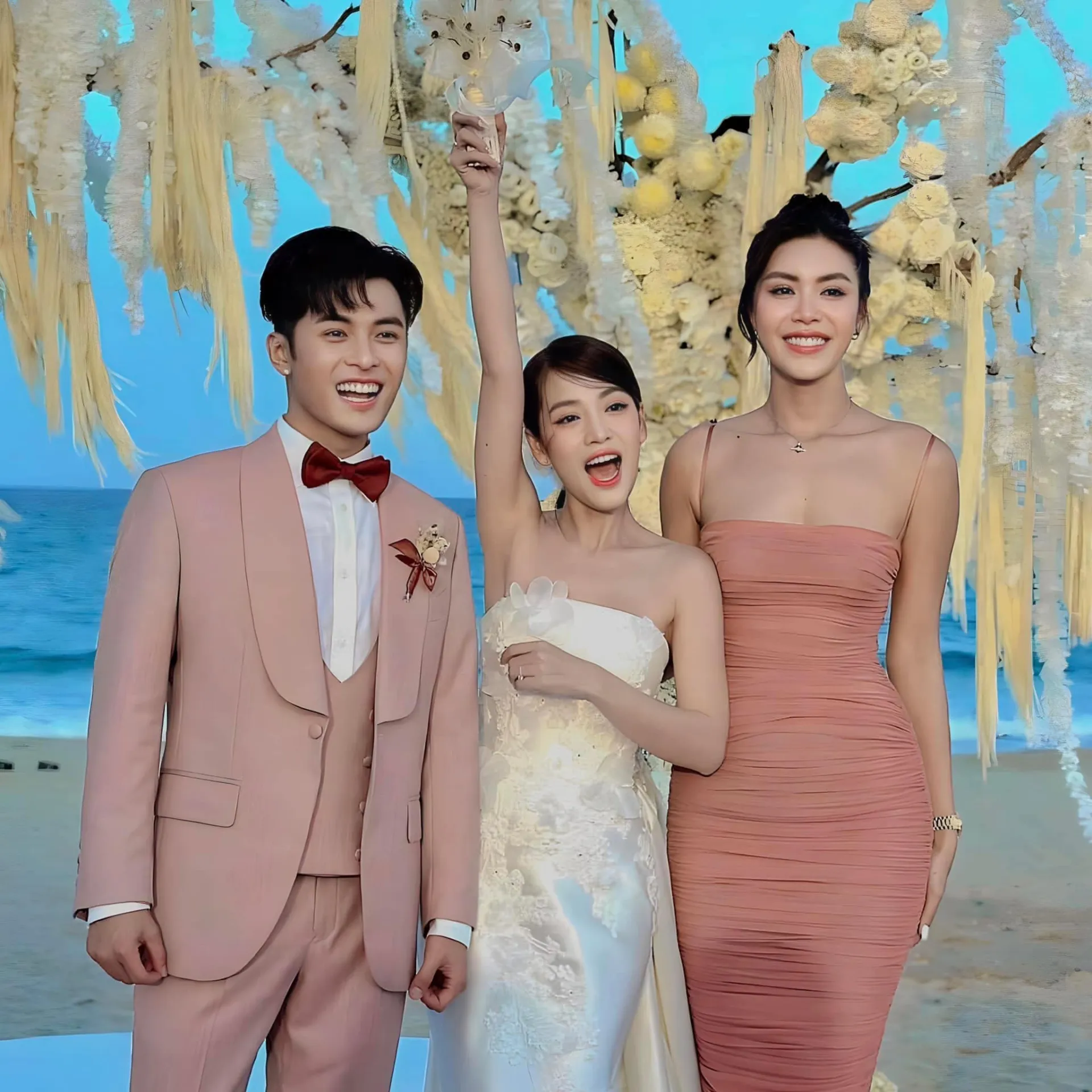 sao-nu-bat-hoa-cuoi-puka-3