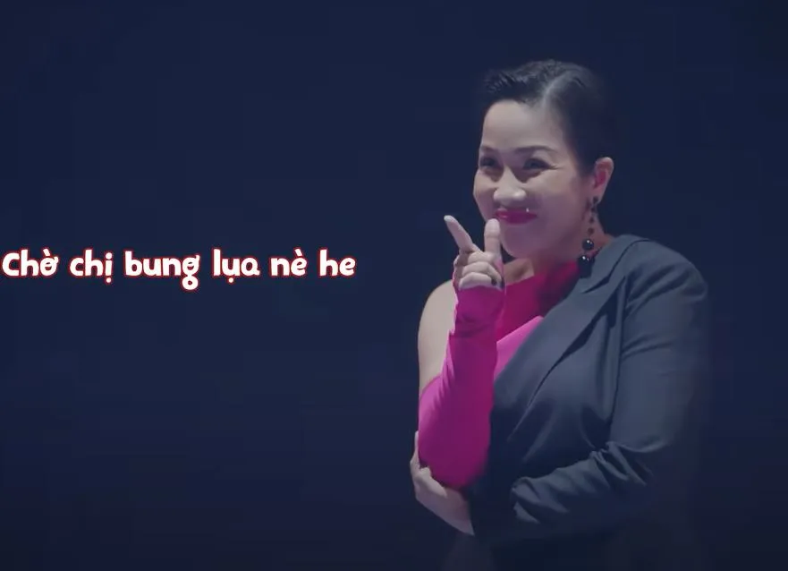 my-linh-hat-bai-con-gai-sang-tac-1