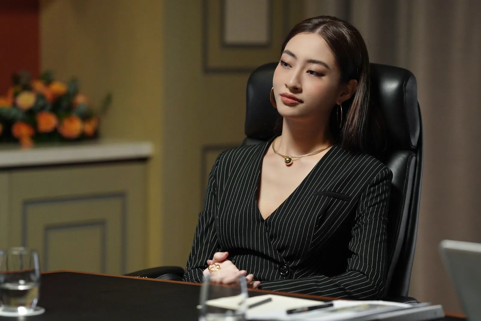 luong-thuy-linh-vai-phan-dien