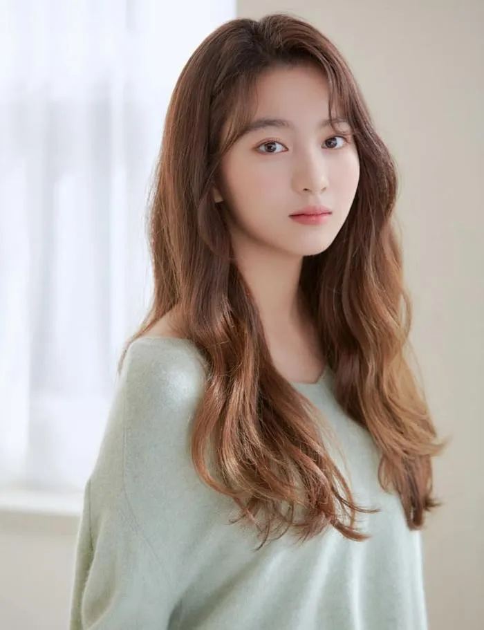 sao-nhi-khien-chau-a-khoc-het-nuoc-mat