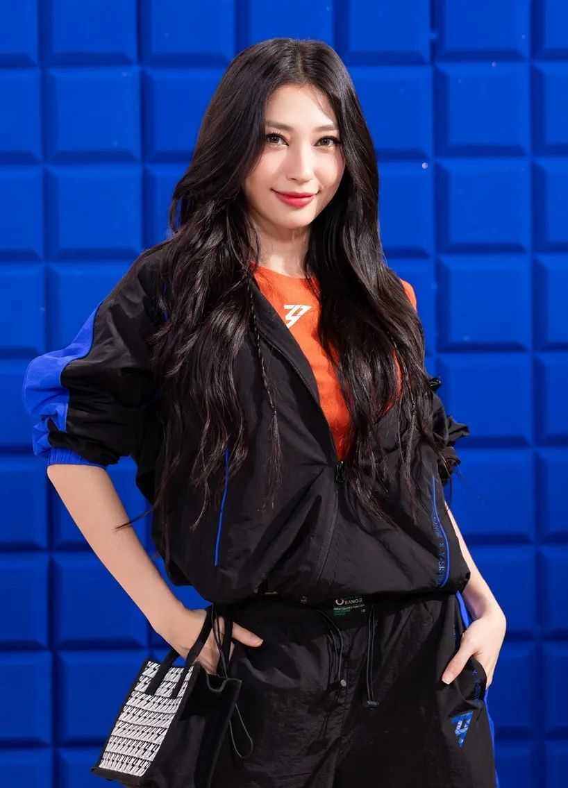 khong-tu-quynh-mau-thuan-gia-dinh (3)