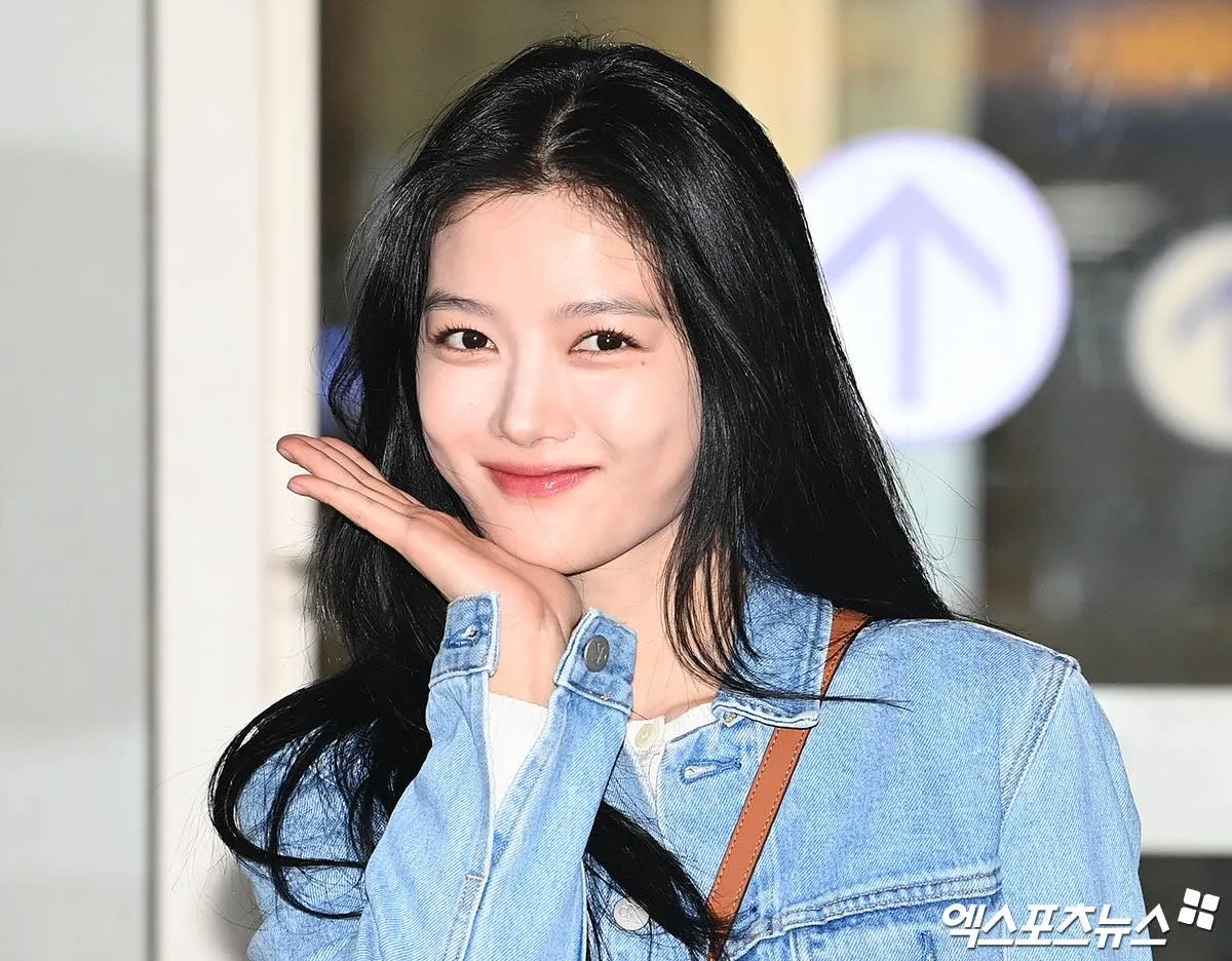 em-gai-quoc-dan-den-viet-nam-2