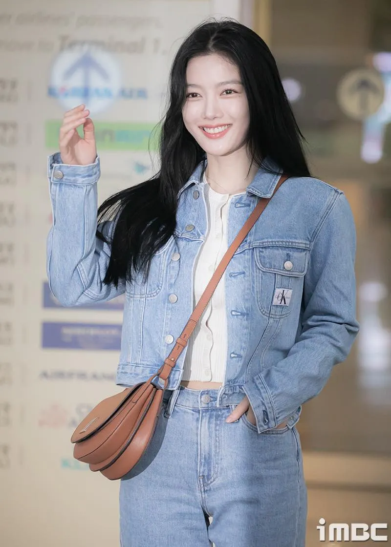 em-gai-quoc-dan-den-viet-nam-3