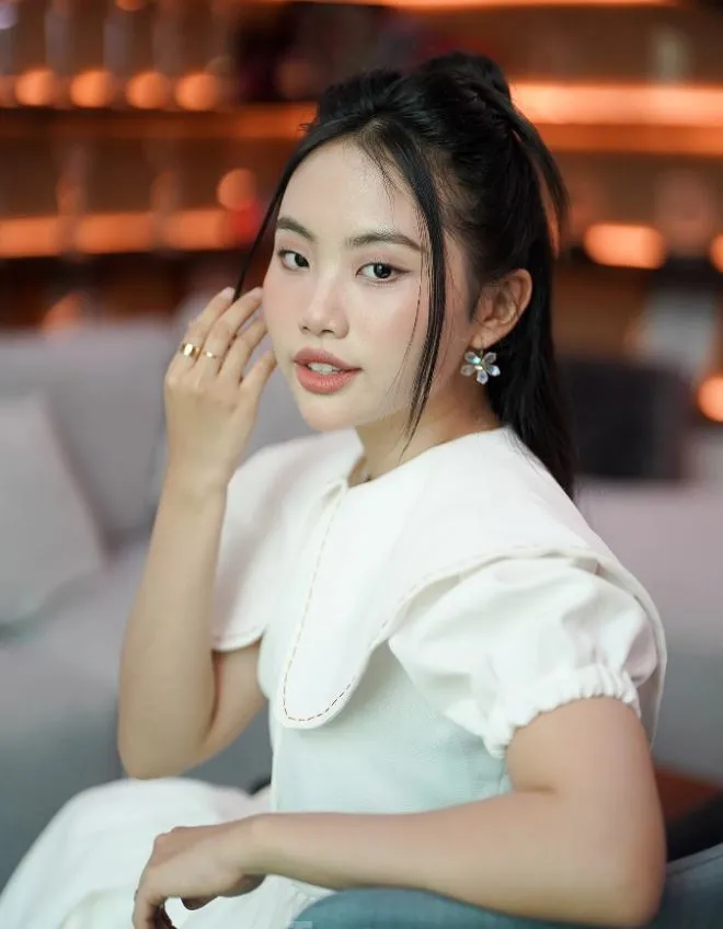 phuong-my-chi-dong-thai-dang-lo-ngai-1