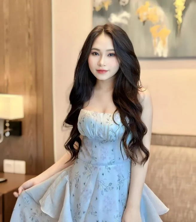 may-bae-la-ai-ma-2-2-trieu-nguoi-theo-doi-1