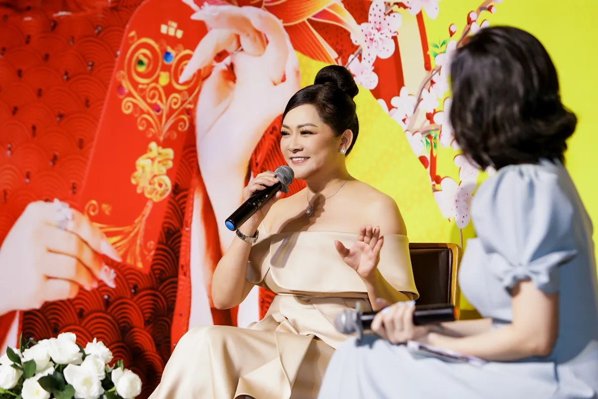 NHU-QUYNH-LIVESHOW-NHAC-TET (1)