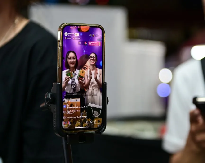 livestream-ban-hang-cho-ben-thanh-3