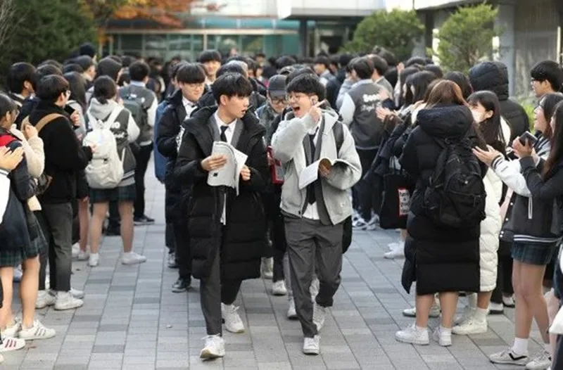 bam-gio-thi-som-hon-90-giay-1