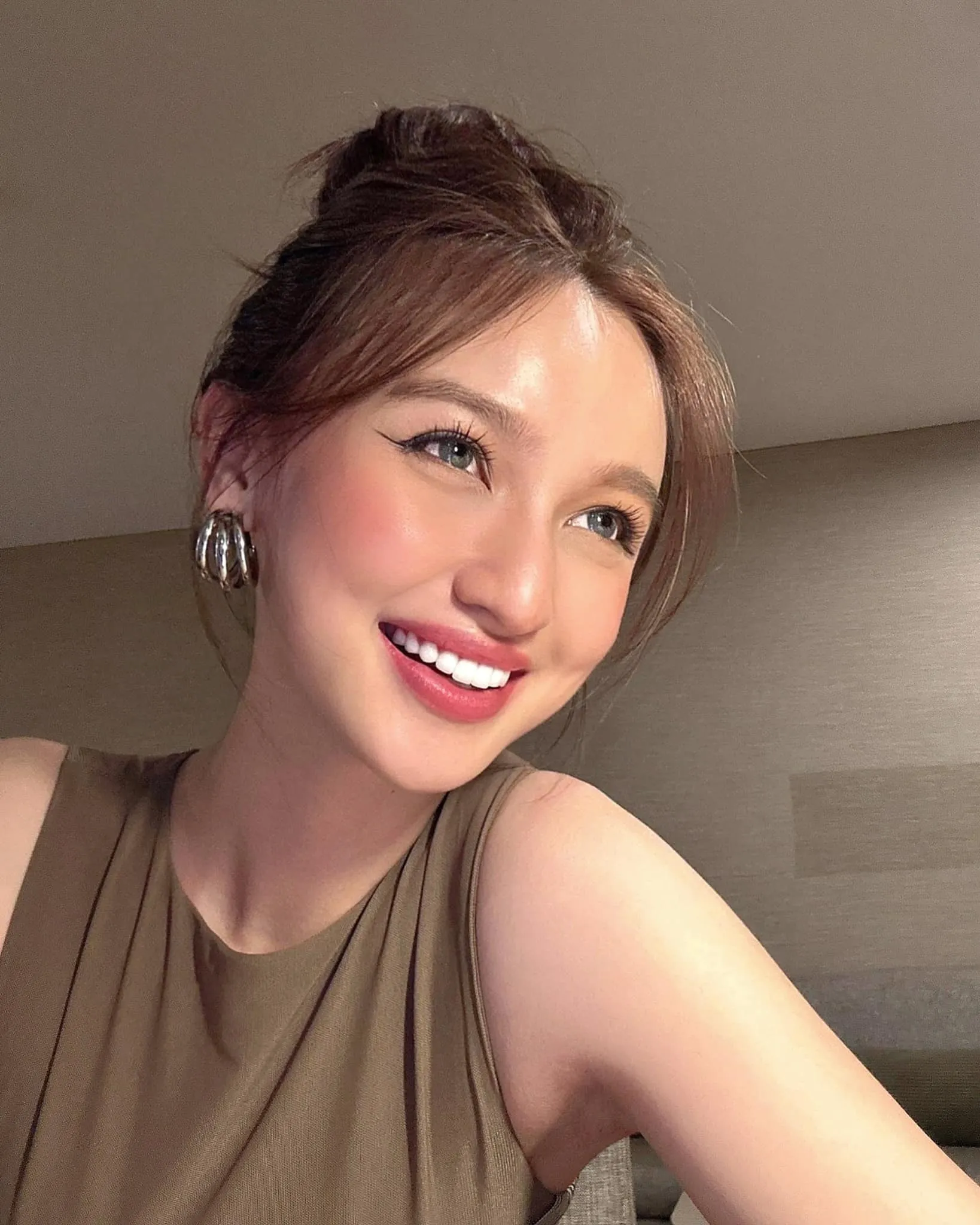 hot-girl-2k-goc-can-tho-duoc-nha-ban-trai-cham-5