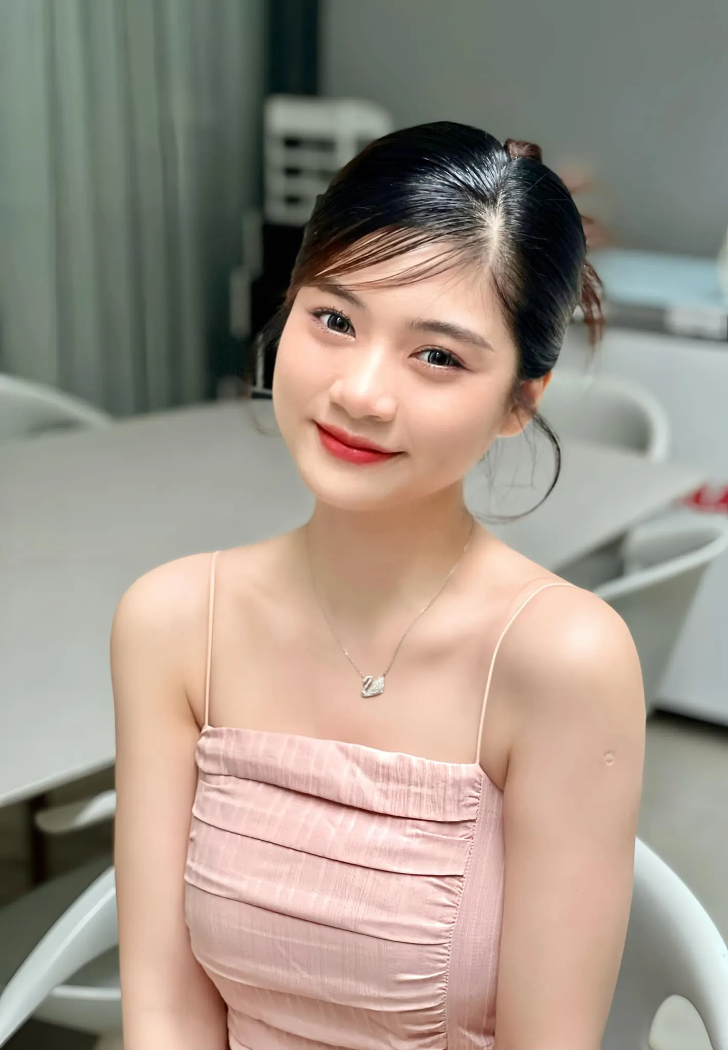 gia-the-khung-cua-bong-nam-phuong-2