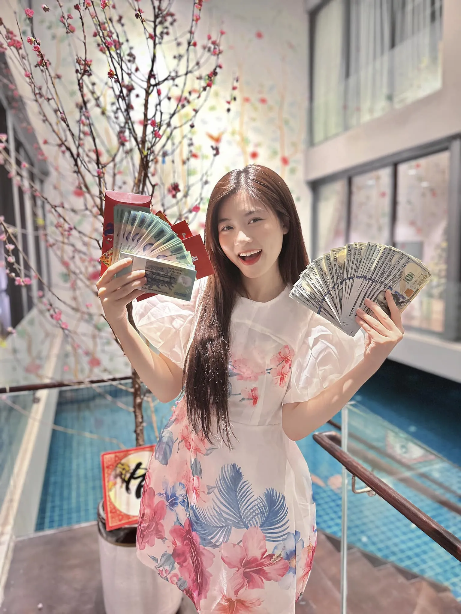 gia-the-khung-cua-bong-nam-phuong-4