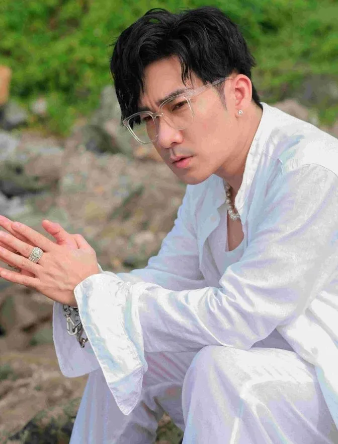 nam-ca-si-hat-dam-cuoi-1-ty-dong-3