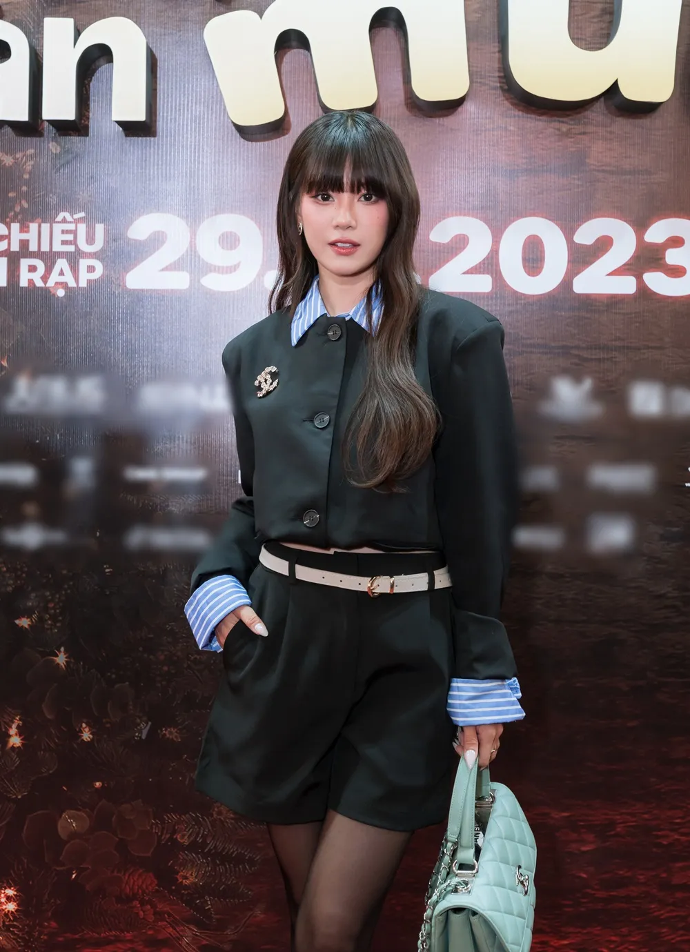 tham-do-tren-ban-nhau-duoi-ban-muu (12)