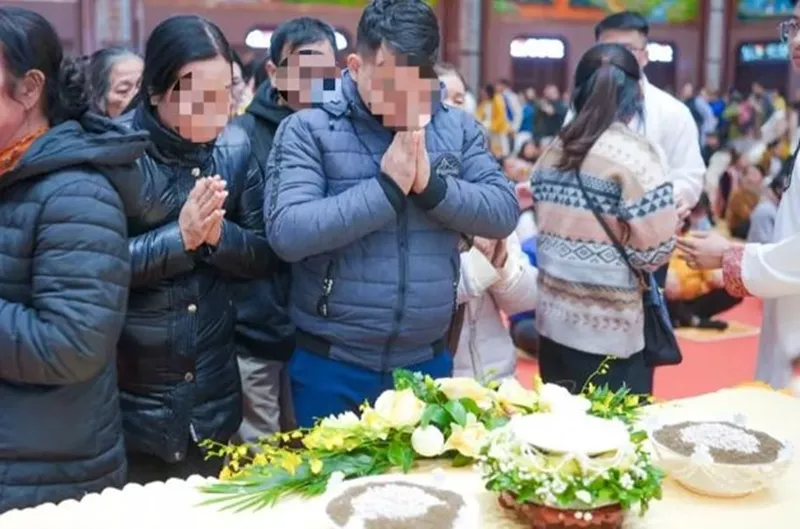 chua-ba-vang-xoa-thong-tin-xa-loi-toc-phat