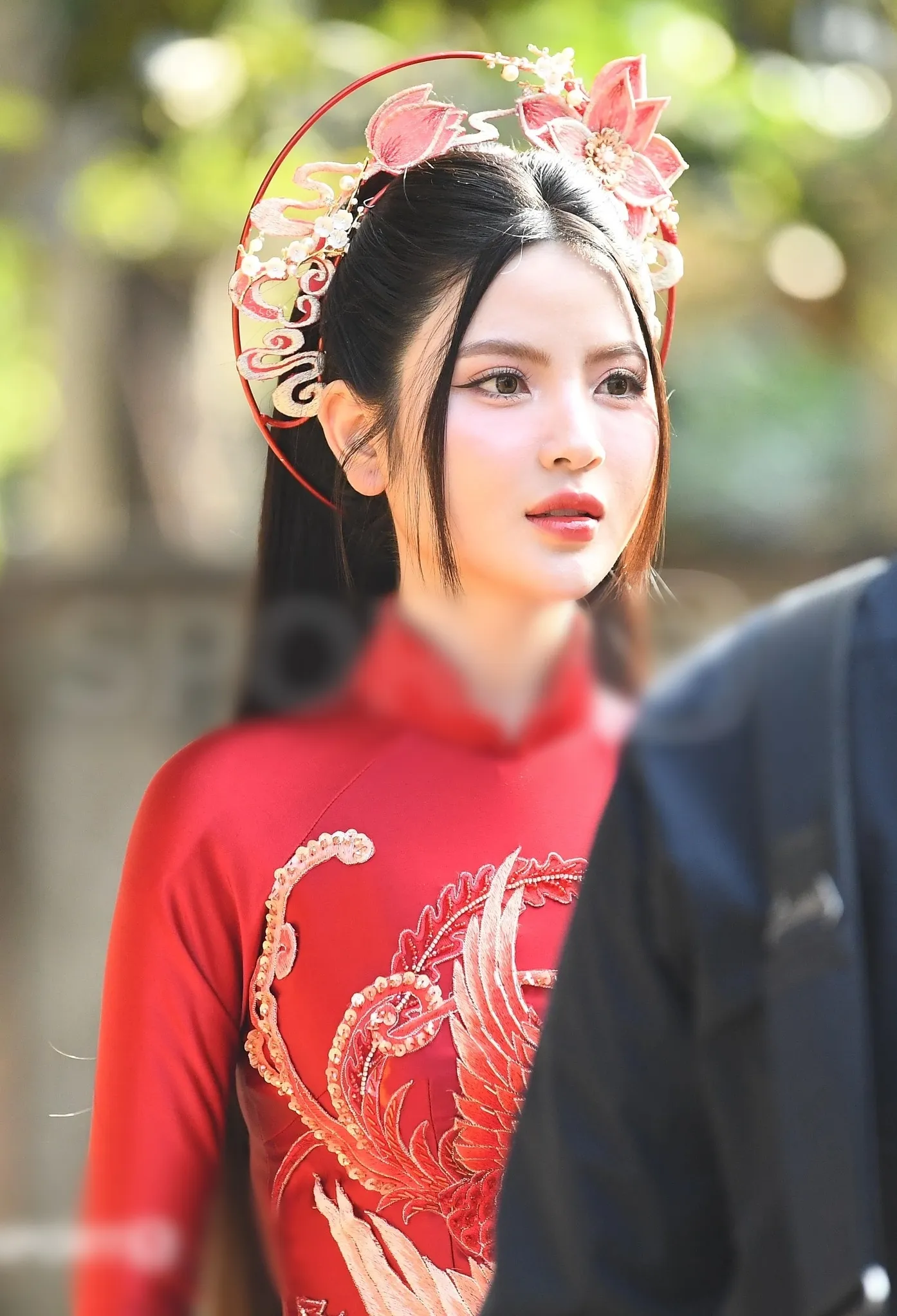 co-dau-chu-thanh-huyen-lo-dien-1