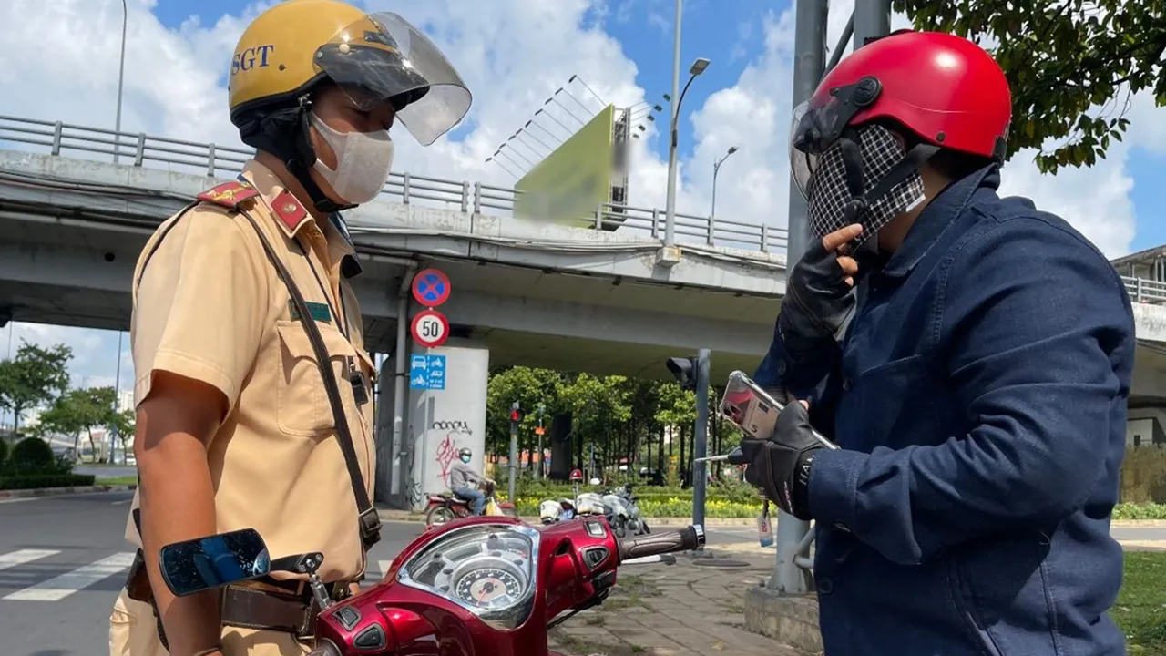 lai-xe-nguoi-than-ban-be-ra-duong-1