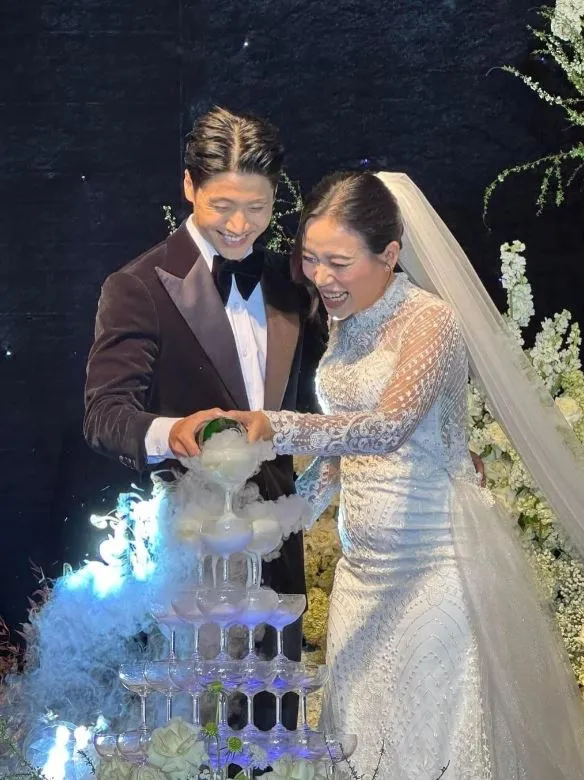 nam-dien-vien-to-chuc-dam-cuoi-dau-nam