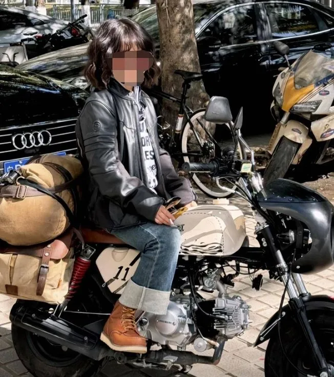 nu-tiktoker-noi-tieng-qua-doi-trong-ky-nghi-le-2