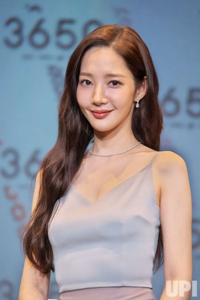 park-min-young-tai-xuat-hau-on-ao-3
