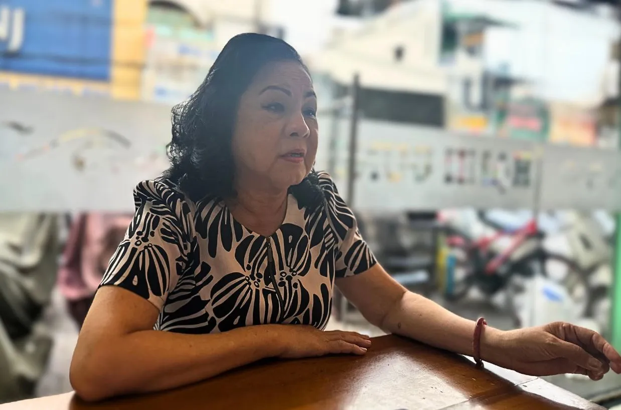 nu-ngoi-sao-ben-cau-det-lua-ban-bao-hiem-1