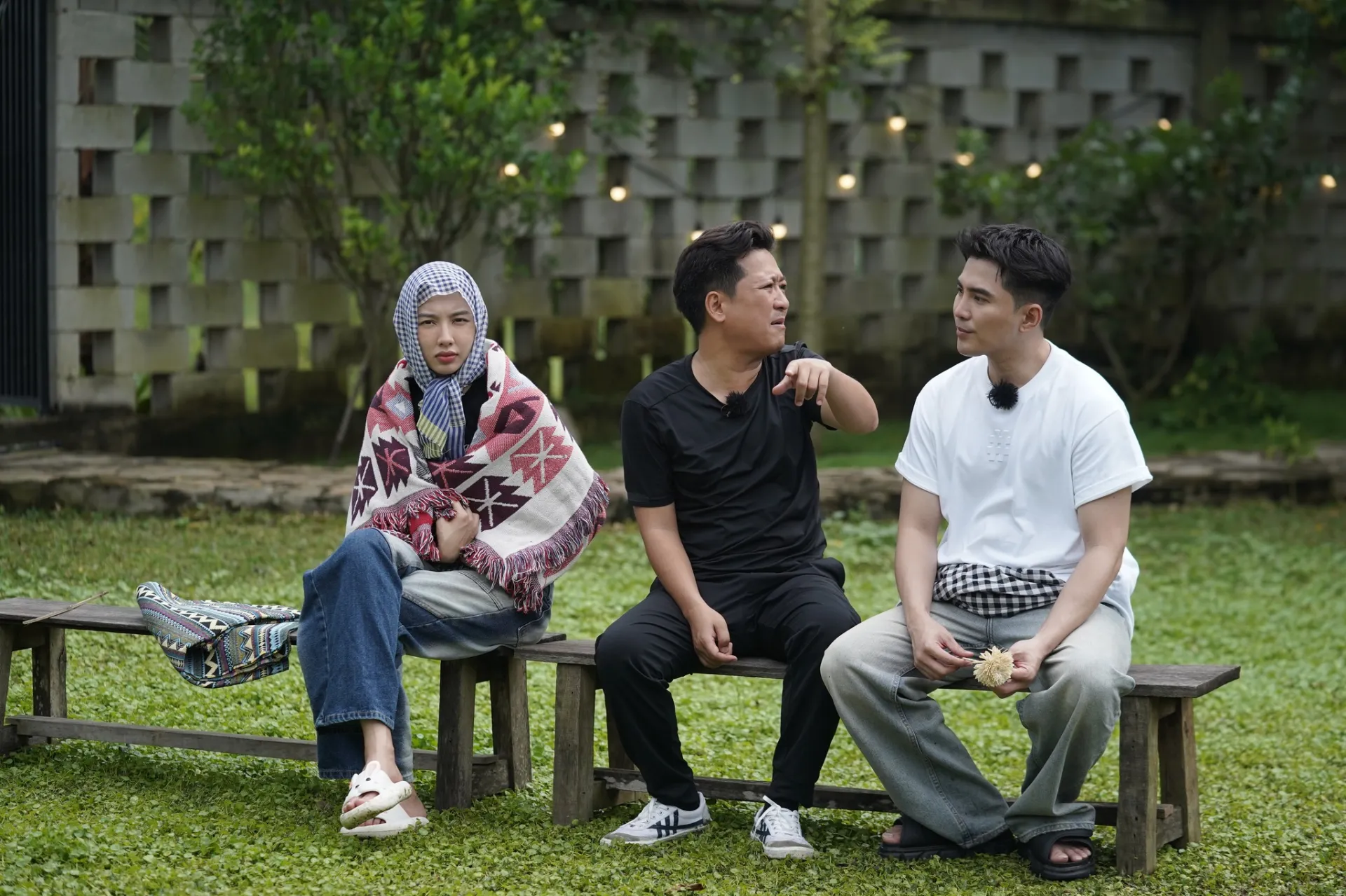 dispatch-viet-nam-khui-chuyen-hen-ho-thuy-tien-1