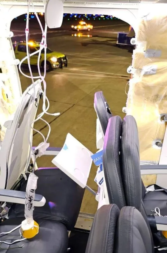 may-bay-roi-mang-lon