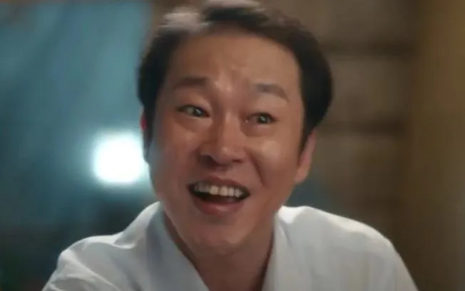 tuoi-that-tra-xanh-trong-co-di-ma-lay-chong-toi